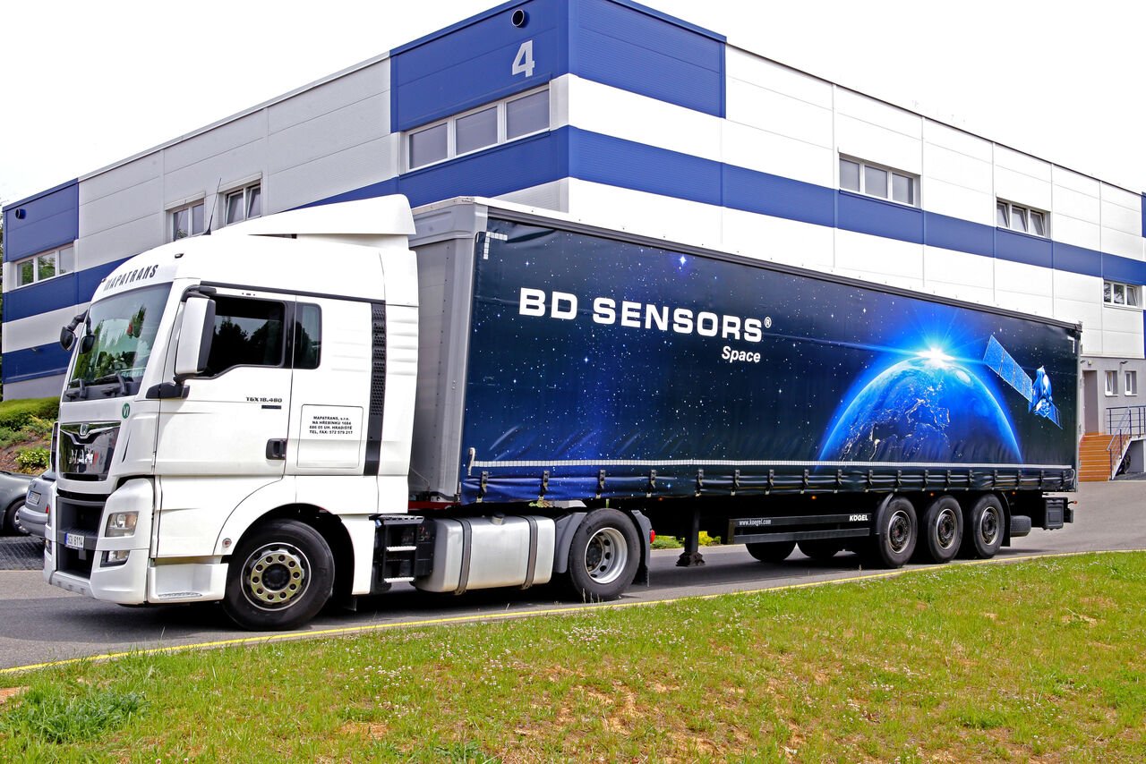 Návěs s grafikou BD SENSORS